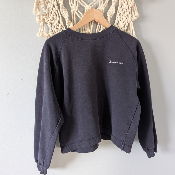 2/$20 Champion Navy Cropped Sweatshirt - Picture 1 of 4